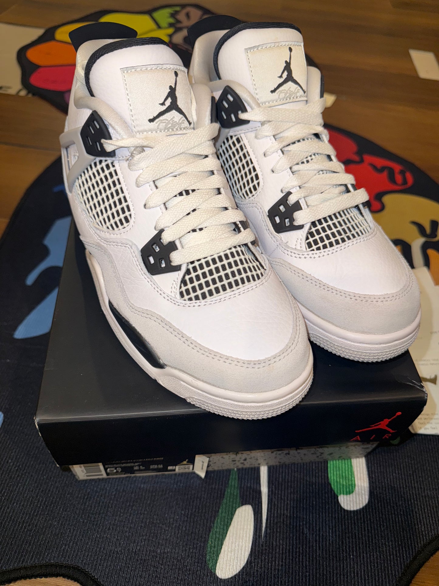 Size 5y Jordan 4 military black